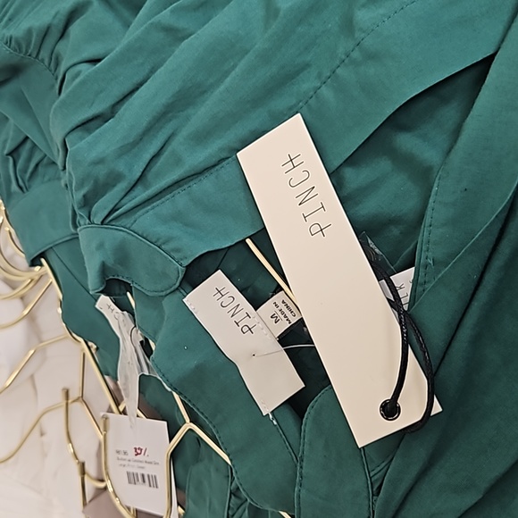 'Pinch' green button up cinched waist dress - Picture 4 of 4